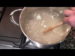 Easy 2:1 sugar syrup for your Fall bees