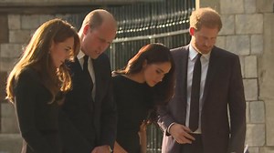 Public set to pay respects to Queen Elizabeth in Scotland