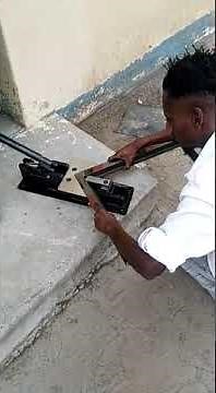 How to use an aluminium window corner crimper