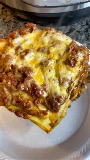 Easy Sunday Dinner: Homemade Lasagna Recipe without Ricotta