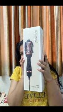 Heat styling my hair with Make me bold Urban yog Hot air brush #hair #hairstyling #hairtools #grwm