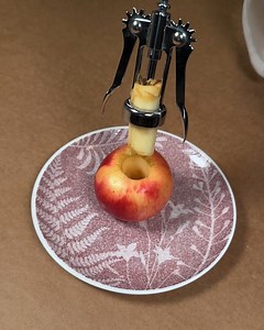 3.4M views · 25K reactions | Apple hack | Genius Club | Facebook