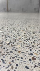 Here’s a lovely random exposure, matt finish commercial cut & seal recently completed for @escu.projects ✅. Our industrial cut & seal combines the aesthetic appeal of polished concrete with the durability of a 2 pack coating system consisting of multiple coats of epoxy and poly-urethane 🎨 . The matt finish also hides dirt more and is less likely to fade making it the perfect choice for a high traffic 🚗 areas and businesses wanting a flooring solution with a long lifespan and low maintenance 🧹