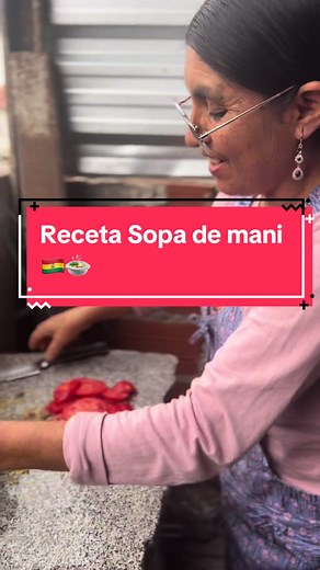 Receta de Sopa de Maní Tradicional Boliviana
