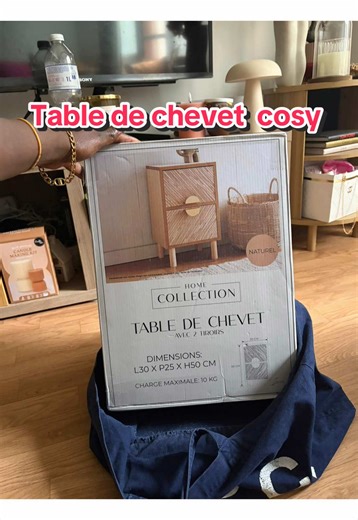 Petit find du jour 👀 Cette table de chevet vient de chez BM et franchement… GROS coup de cœur 😍 Hyper tendance, style cozy comme on aime, et surtout à petit prix mais avec une qualité incroyable pour ce prix-là ✨ ( j’espère hein ) Franchement, c’est le genre de pépite qu’on adore trouver 👀 Tu valides ou pas ? 👇 Et abonne-toi pour voir la suite de la déco 👀 #pourtoi #deco #bonplan #cozyhome #petitbudget @actionfrance