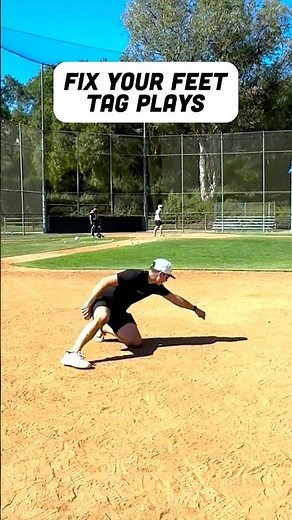 INSANE Tag Play Adjustment 🙌 #baseball #softball