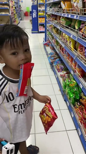 BINGUNG NYARI JAJAN😂#trendingshorts #foryou #funny #masukberanda #reels #shorts