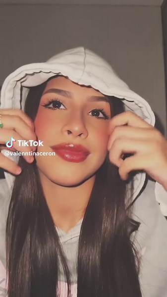 Videos de valenntinaceron (@valenntinaceron) con “Prrrum - Cosculluela”