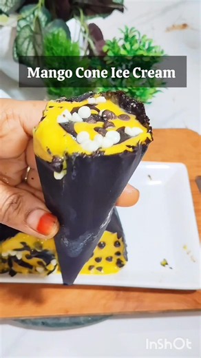 Mango Cone Ice Cream Recipe Mango Ice Cream Cone 🥭 #Shorts #mangoicecream #chocolate #viralvideo