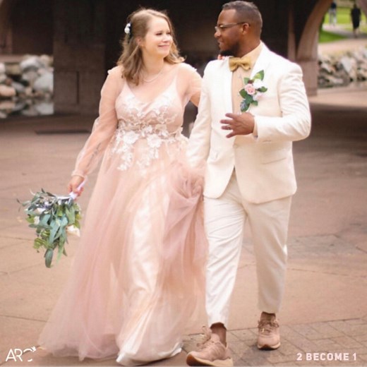 Godly love - Uninvtd: Song Lyrics, Music Videos & Concerts