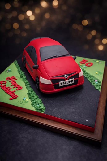 Debbie's Cake Design's (@debbiescakedesigns)’s videos with car - LFoliver