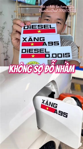 Decal Dán Nắp Bình Xăng Tiện Lợi Chỉ 14.800đ