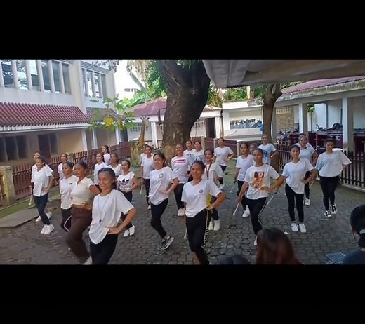 Sharing with you a raw video from our training. 💗 #foryoupage #majorettes #bicolmarchingmaroons #perseverance #hardwork