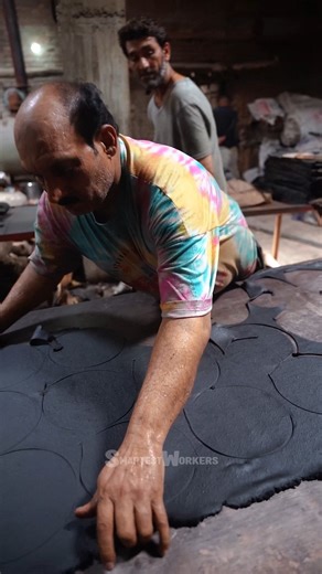 Smartest Workers on Instagram: "Rubber Washer Manufacturing Process"