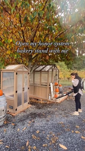 Fall 2024 throwback when I had “cookie only Tuesdays”. So much has changed! But my mission is still the same..Fresh sourdough goods made with love for my community. Whether you’ve been here since then, or are brand new… I’m so grateful for you! 🫶🏻Wendy | Little House Bread Co.