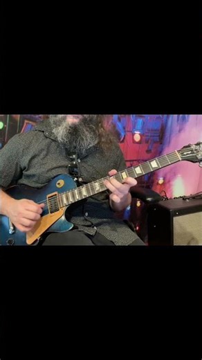 “This B Minor Blues Lick Hits HARD 🎸🔥 (Les Paul Tone)”