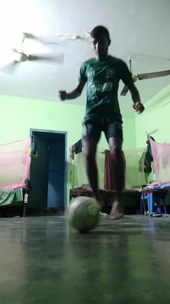 Master Soccer Ball Tricks Indoors with Ease