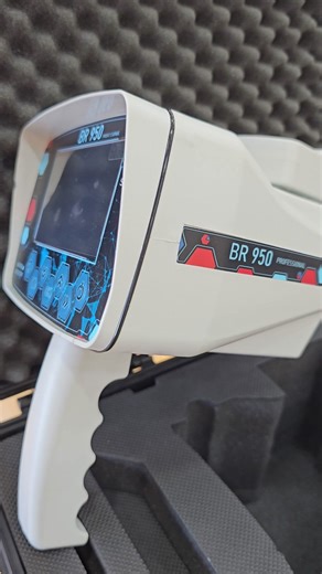 Introducing the BR 950 Professional Groundwater Detector, a comprehensive solution for groundwater detection and well exploration. This professional package consists of two units designed to provide accurate and detailed information about underground water sources. The first unit is the Long-Range Detection Unit, which scans the area to locate water sources and pinpoint their exact location. It guides the user to the identified water point with precision and efficiency. The second unit is the Ge