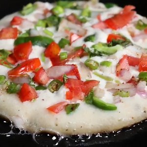 84K views · 879 reactions | suji pizza recipe | how to make semolina pizza | AKT Foodz | Facebook