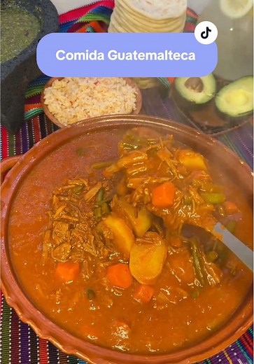 Descubre la Gastronomía Guatemalteca Única y Deliciosa