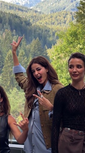 the women of #ObsessedRetreat have our full attention 🙂