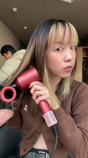 Goodbye Frizzy Hair: Dyson Supersonic Tutorial