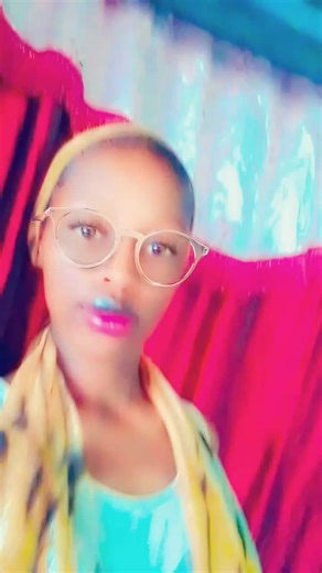 Vidéos de divine la poupette (@divine.poupette) avec son original - Lyrics Shine