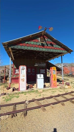 Abandoned Gas Station & Rail Tracks 🚂 Old Town Chloride, AZ