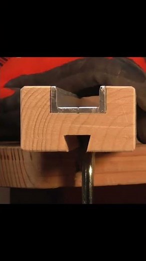 DIY jigsaw straight cut guide#shorts