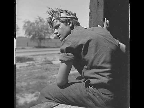 BOXCAR WILLIE : Hank And The Hobo (train country song)