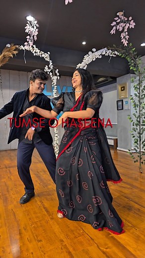 1.4M views · 110K reactions | TUMSE O HASEENA...... our much loved choreography is here in a new look Just for YOU & OUR LOVE for RETRO ♥️ . . . Plz shower ur LOVE - GIVE us 500 COMMENTS - so we post the 2nd part - ANTARA asap....... . . . Beautiful saree from my lovely sister's wardrobe. Thankyou @rekha.gupta06 | Ritu Gupta | Facebook