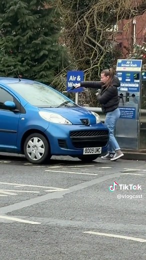 People Can't Be That Stupid: Hilarious Car Wash Moments