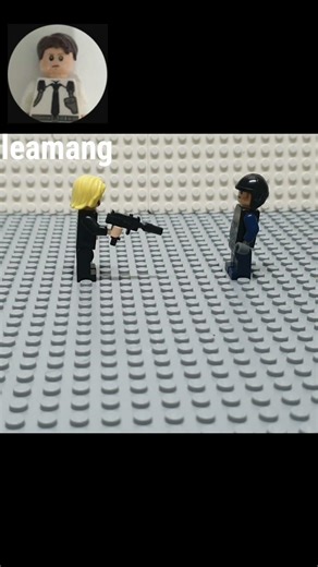 A lego killer kills lego man #lego #toys #gun #stopmotion
