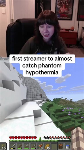 close call… #minecraft #minecraftmemes #minecraftfunny #phantompain #mc