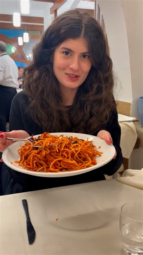 Claudia Romeo on Instagram: "Spaghetti all'assassina is an iconic pasta dish from Bari, Italy, where pasta cooks (and fries) directly in tomato sauce, garlic, and chillies 🍝🔥 Come and try it in Puglia in 2026! Comment TOUR below to discover more🇮🇹 #pasta #italy #travel"