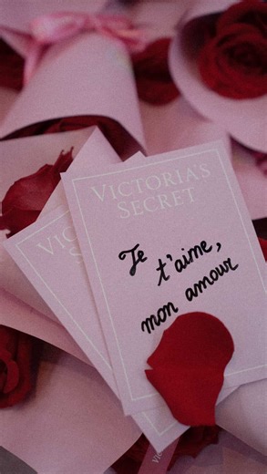 CARLA | Rendez-vous spécial Saint-Valentin 💌 Chez Victoria’s Secret Paris La Défense du 12 au 14 février ! Une jolie petite attention pour un... | Instagram