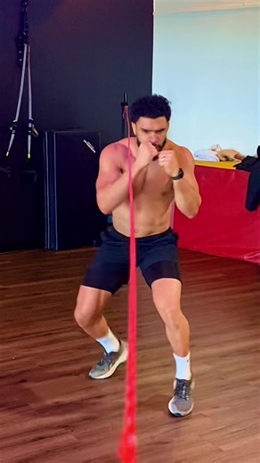 Rope Drill Combo #box #boxing #boxer #boxeo #boxingtraining #reelkarofeelkaro #reelsfacebook #reelsviralシ #reelitfeelit #reelschallenge | Magic Matt Boxing