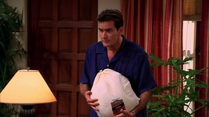 Happy Thanksgiving! | Two and a Half Men