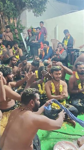 Devotees United in Bliss | Ayyappa Bhajan Vibes 🙏✨