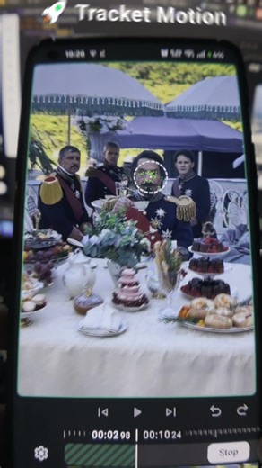 Testing my motion tracking video editor app for Android using video from: @usseer33001 TT