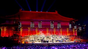 Yanni -”Nightingale”… Learning Balance from Nature! 1080p Remastered & Restored Speaking of Multi-Cultural!…Written by a Greek… Inspired by an Italian bird… Performed by a Venezuelan on the Chinese flute… Inside the Forbidden City, China!… “We Are One”!…Yanni❤️ https://youtu.be/mfCca7M5r9A | Yanni