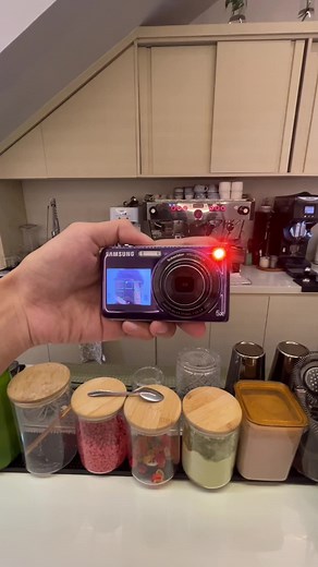 Samsung ST600 Digicam with Dual LCD | Perfect for Selfies