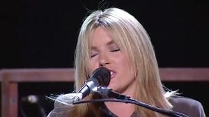 Grace Potter Delivers a Soulful Tribute to Levon Helm with “I Shall Be Released”