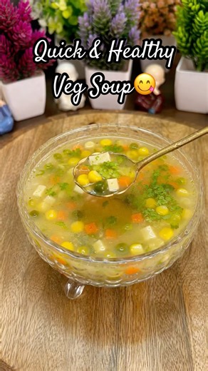 Low-Calorie Veg Soup | Light & Healthy Vegetable Soup | 10-Minute Veg Soup #shorts #soup #health
