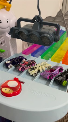 Creepy Halloween Mariokart Race #halloween #hotwheels #mario #mariokart #nintendo | Brrrntee