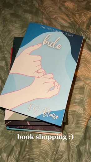 combatting sadness one book purchase at a time . . . . #books #bookbuying #bookbuy #fyp #booktok #bookworm #booknerd #booklover #magnoliaparks #happyplaceemilyhenry #milehighliztomforde #therightmove #therightmoveliztomford #unexpectedejblaise #bideejblaise #notsomeetcute #meghanquinn #ryanshay #evanzanders #nicolassilva #oscarjackson #amazonbooks