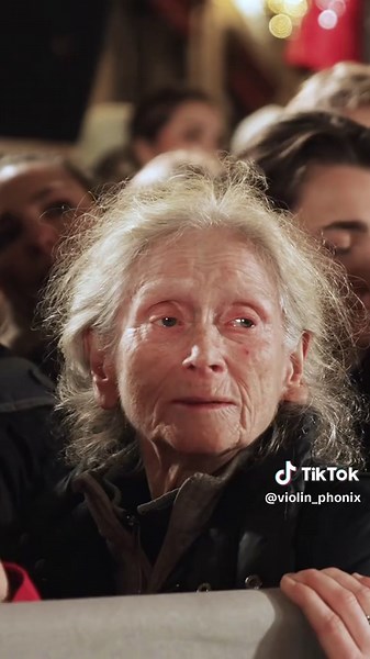 Découvrez notre première chanson