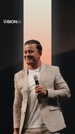 Iglesia Bethania on Instagram: "@apronnyoliveira en Vision 26. Ven y recibe una palabra profética de parte de Dios para tu vida ¡Viviremos un tiempo sobrenatural en la presencia del señor! Del 4 al 6 de febrero en Iglesia Bethania."