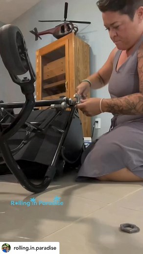 Mechanic Annalisa at work today 🔧🪛 Swapping out the old style D’s Locks to the new upgraded version of D’s Locks (no splitter box and lighter titanium components). This job took me about 20 minutes since John already has the setup for D’s Locks. Installing a complete new set with the wheel rings would take about an hour. Need a set of D’s Locks? We proudly are the exclusive distributor, John’s brake of choice for a very long time. ✨Pro tip whenever you are installing the wheel rings make sure 