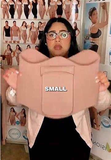 ✨Small details make a big difference in post-op routines. The 360 Cushion Abdominal Board is commonly integrated into professional aftercare protocols. ✔️ Cushioned structure designed for enhanced comfort ✔️ Supports even and consistent compression ✔️ Anatomical design that adapts to the abdominal area ✔️ Helps maintain structure and consistency as part of an overall routine 🛒 The 360 Cushion Abdominal Board is available in our TikTok Shop. Tap the product in the cart for details and wholesale 